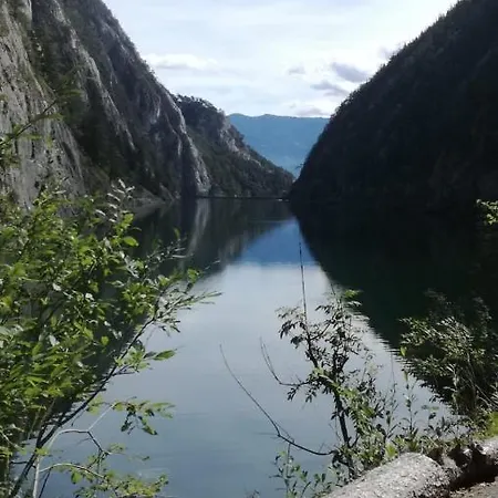 Zweimaederlhaus Apartman