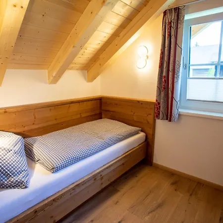 Zweimaederlhaus Apartment