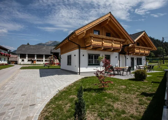 Zweimaederlhaus Бад-Миттерндорф